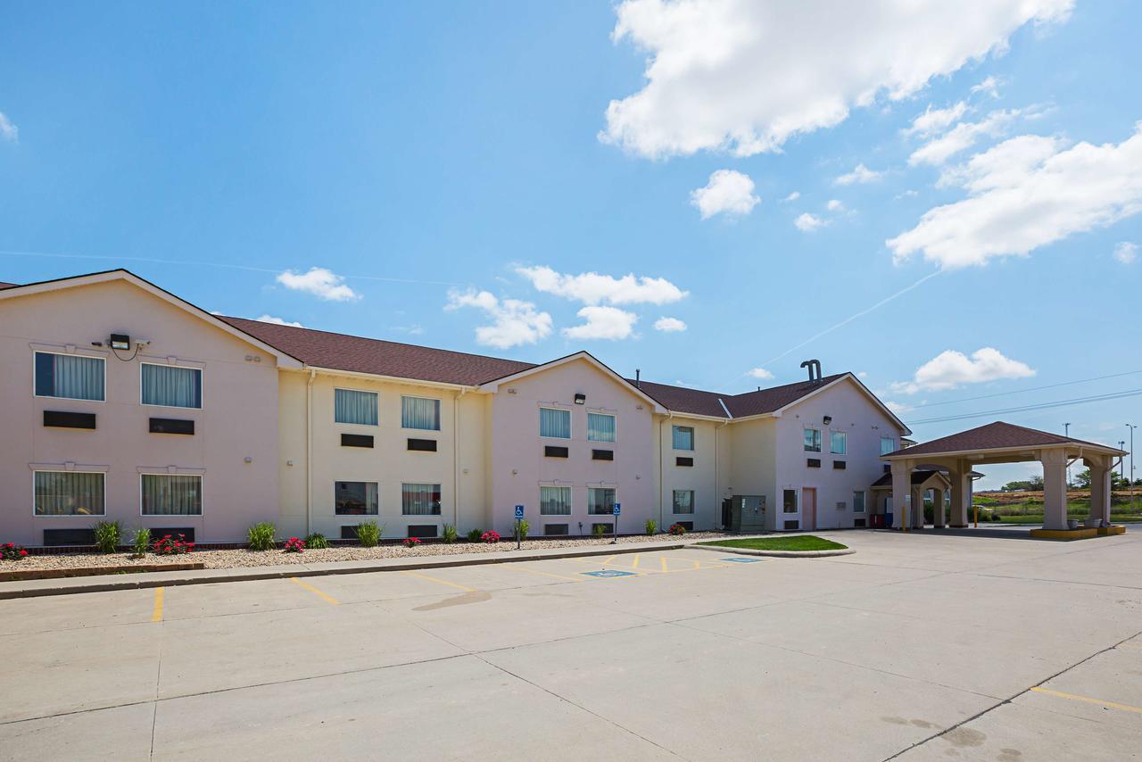 Motel 6 Omaha - Iat West Dış mekan fotoğraf