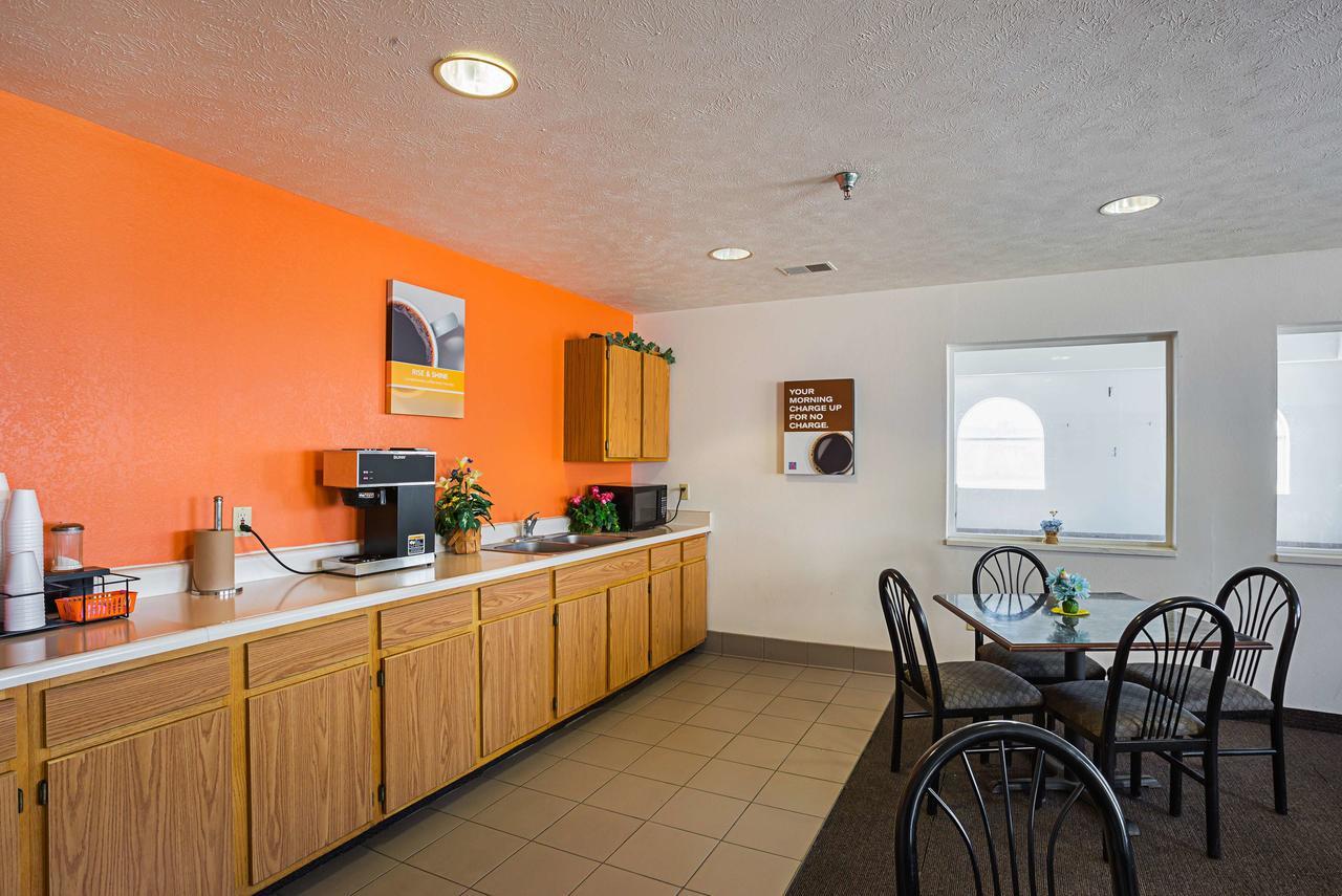 Motel 6 Omaha - Iat West Dış mekan fotoğraf
