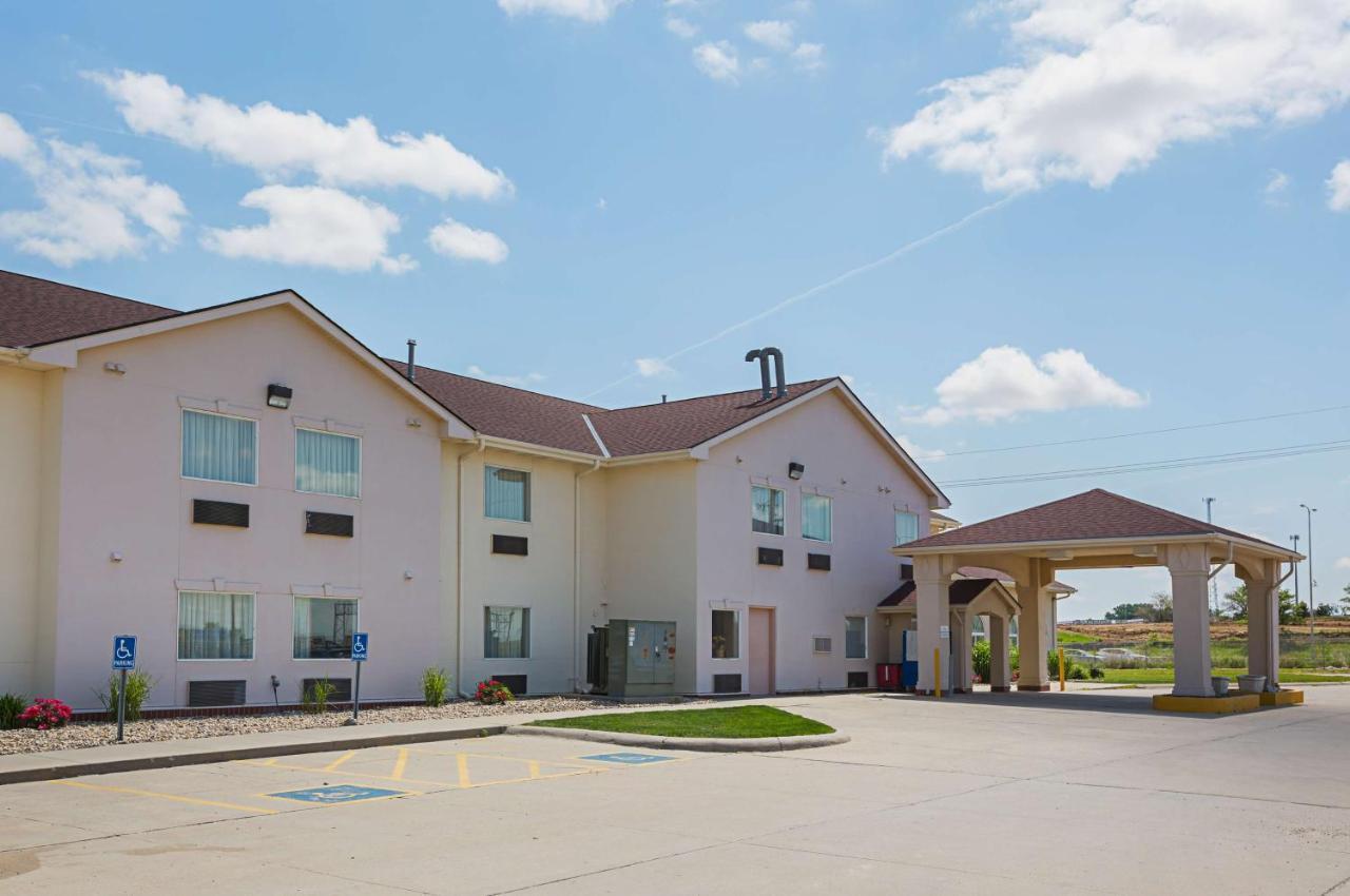 Motel 6 Omaha - Iat West Dış mekan fotoğraf